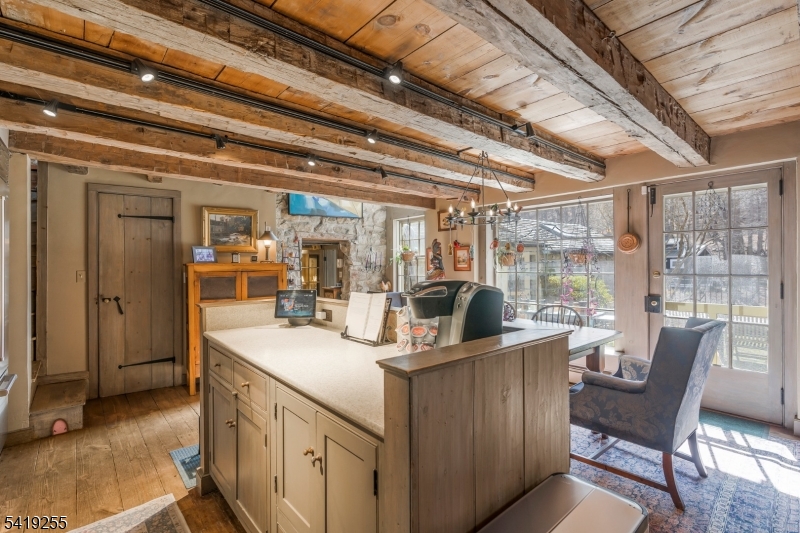 Mountainsville - Residential