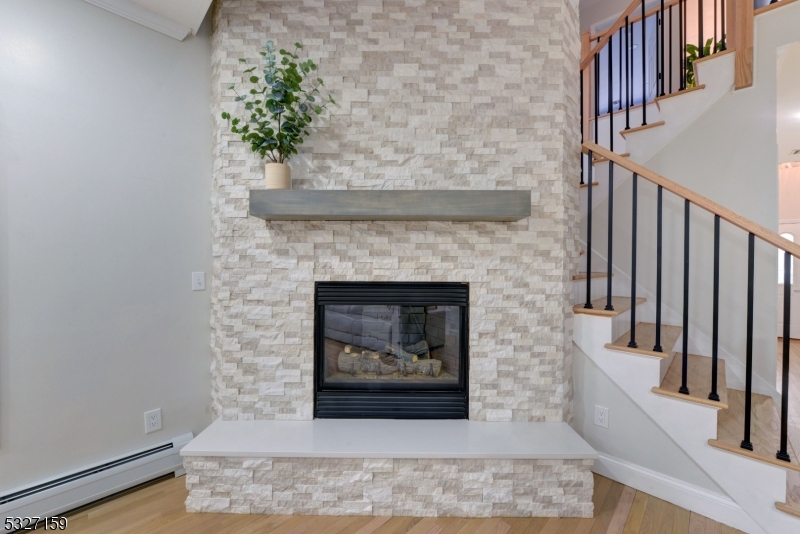 Pequannock Twp., New Jersey 07444, United States, 4 Bedrooms Bedrooms, ,3 BathroomsBathrooms,Residential,Active,117749