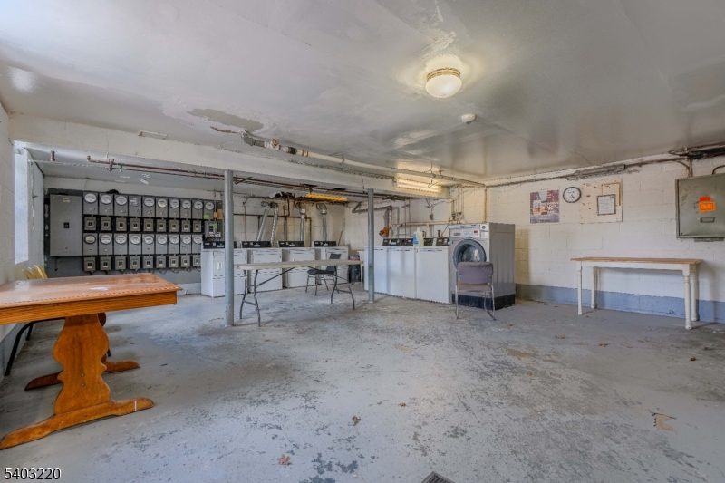 Rickland Manor - Residential