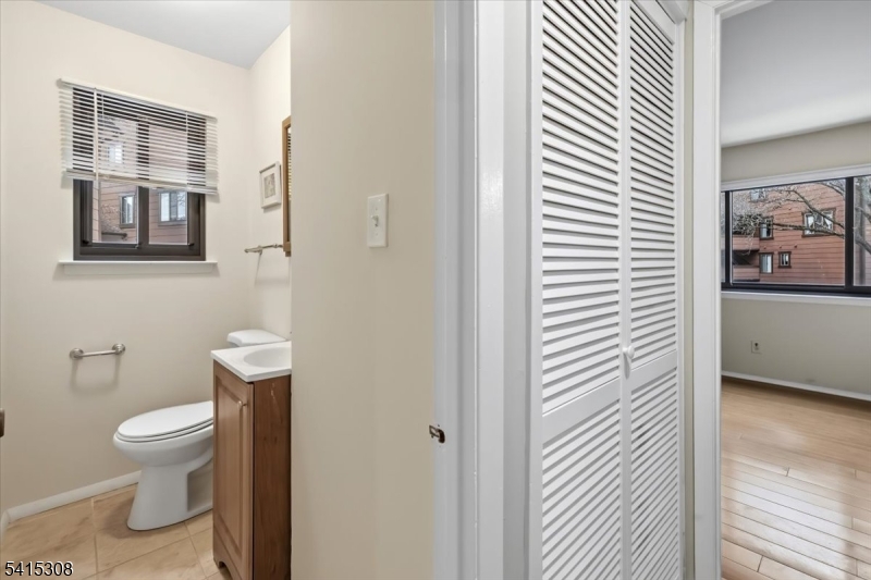 Harmon Cove One - Residential