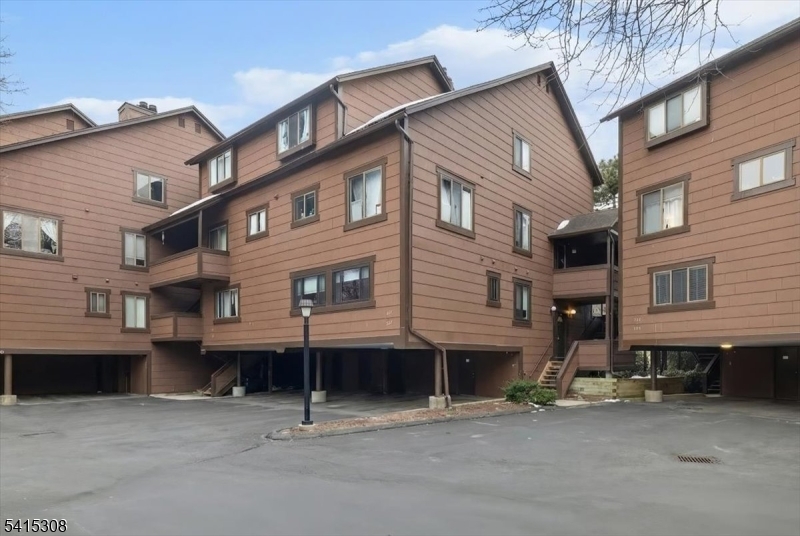 Harmon Cove One - Residential