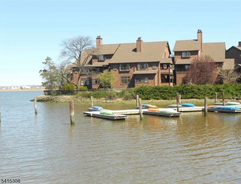 Harmon Cove One - Residential