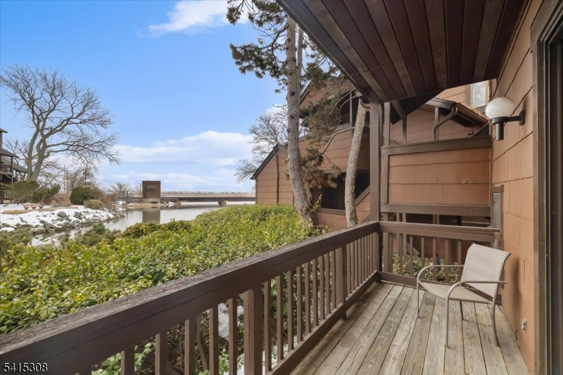 Harmon Cove One - Residential