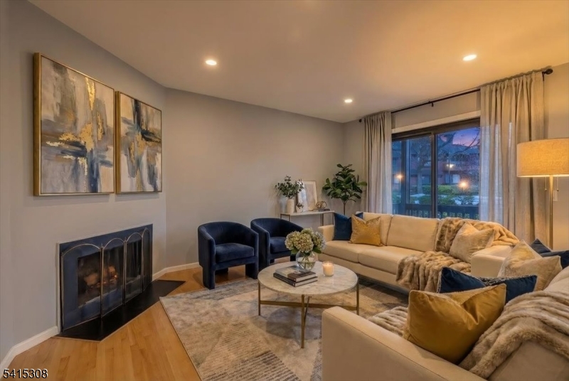 Harmon Cove One - Residential