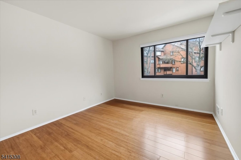 Harmon Cove One - Residential