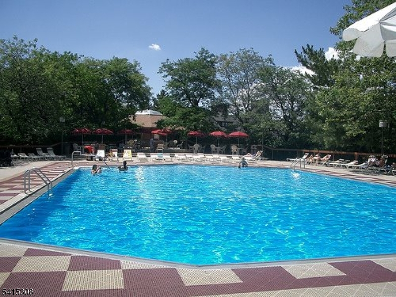 Harmon Cove One - Residential