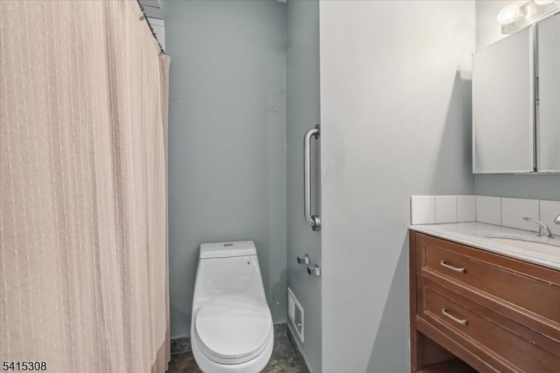 Harmon Cove One - Residential