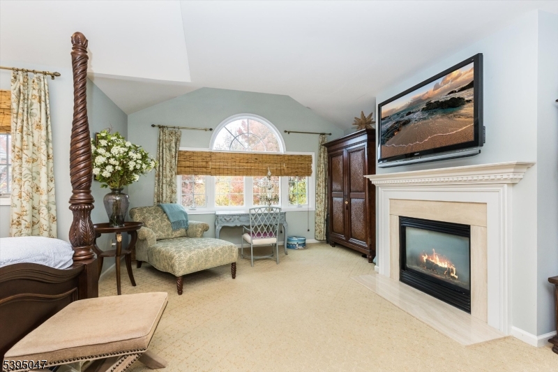 Crown View - Residential