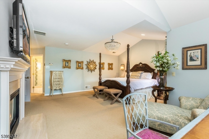 Crown View - Residential