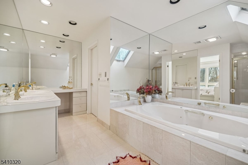 High Oaks - Residential