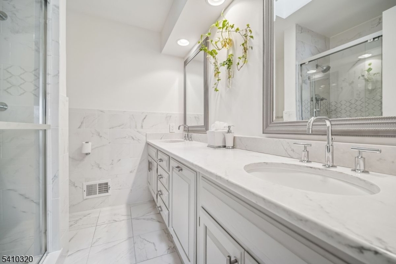 High Oaks - Residential