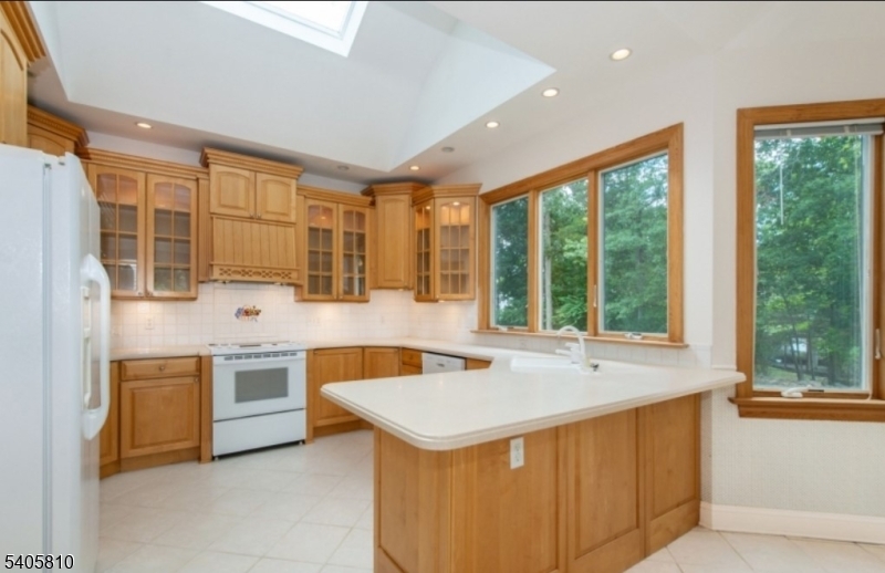 PACKANACK LAKE - Residential Lease