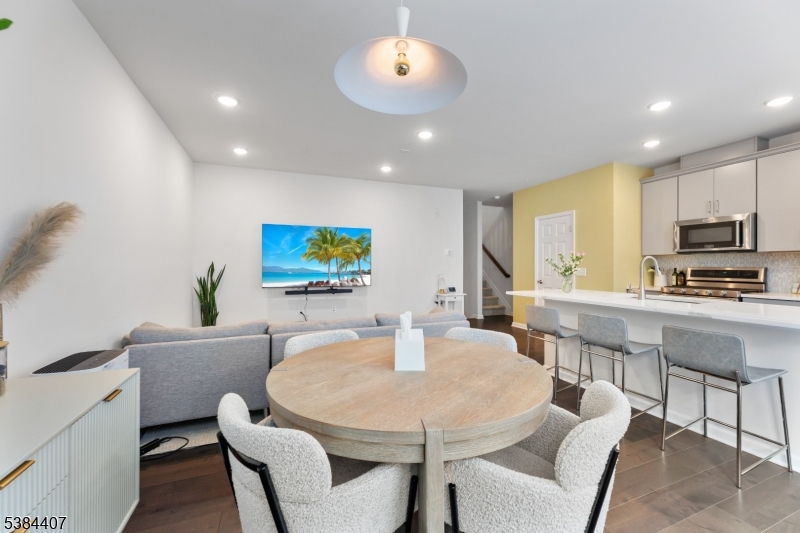 SOMERVILLE STATION - Residential