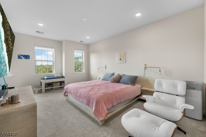 SOMERVILLE STATION - Residential