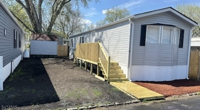 Finns Mobile Home Park - Residential
