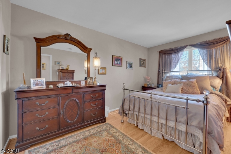 Carriage Gate - Residential