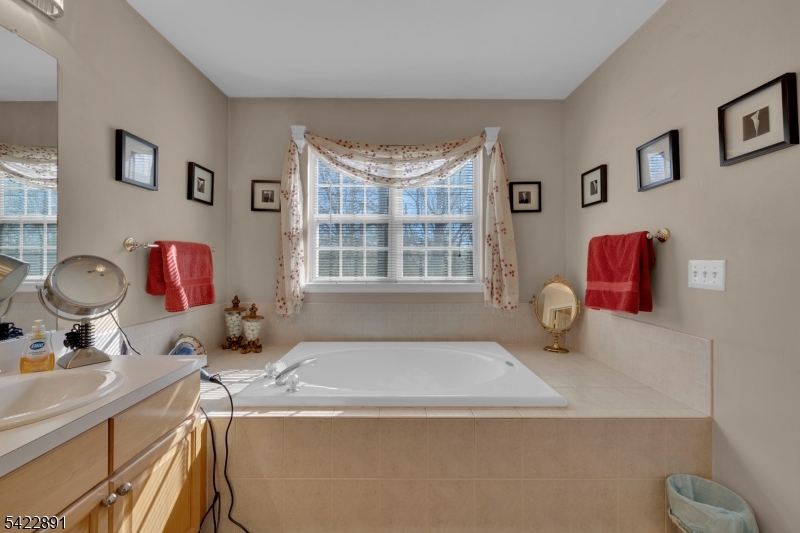 Carriage Gate - Residential