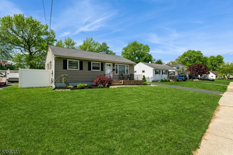 47 Charles Bossert Dr