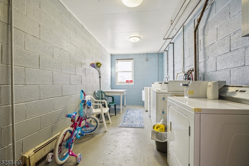 Montclair Estate Section - Commercial Sale