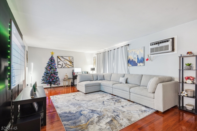 Montclair Estate Section - Commercial Sale