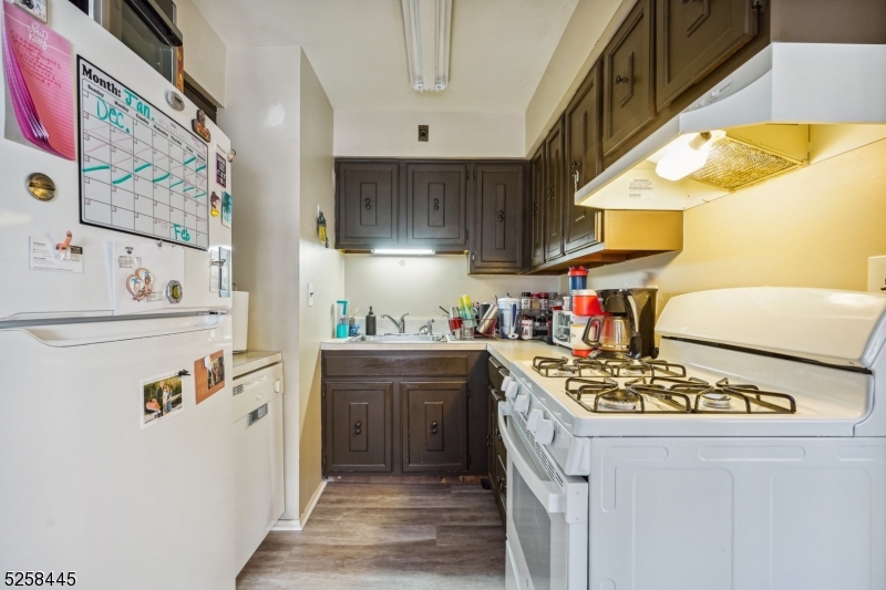 Montclair Estate Section - Commercial Sale