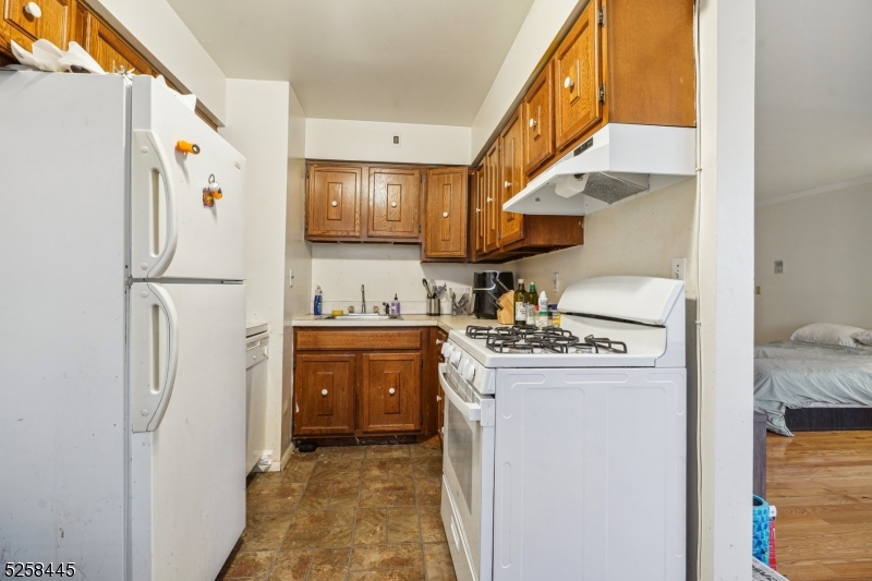 Montclair Estate Section - Commercial Sale