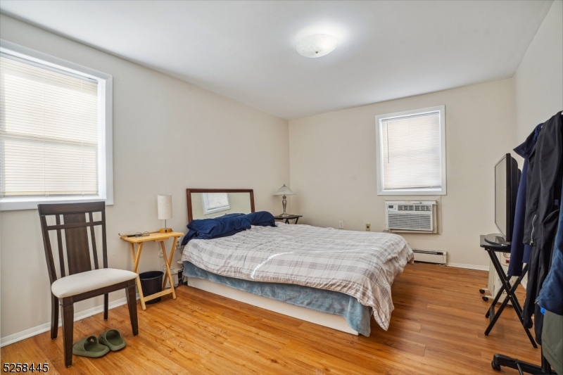 Montclair Estate Section - Commercial Sale