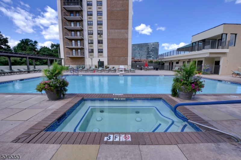 The Apogee - Residential