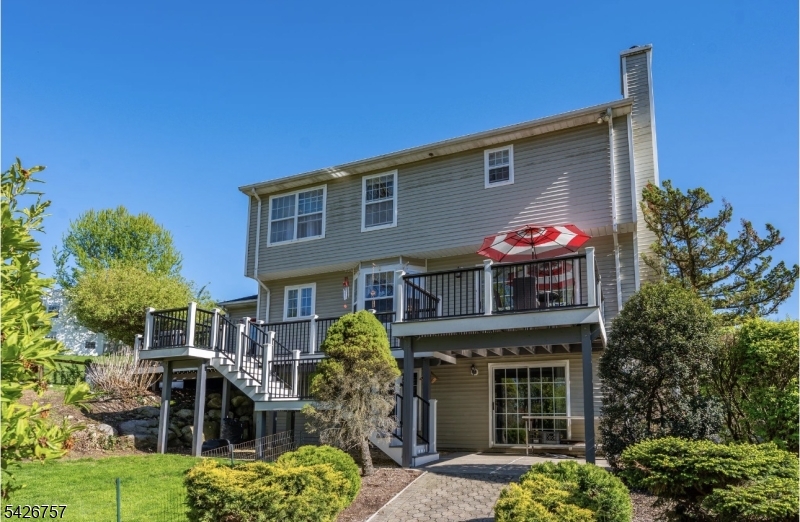 OLD ORCHARD ESTATES - Residential