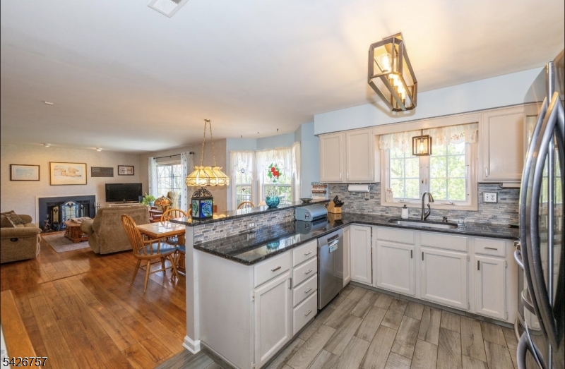 OLD ORCHARD ESTATES - Residential