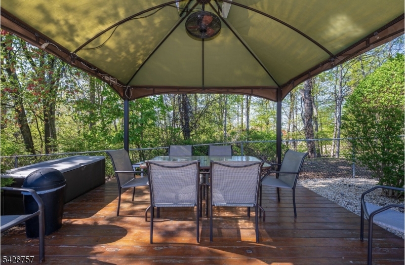 OLD ORCHARD ESTATES - Residential