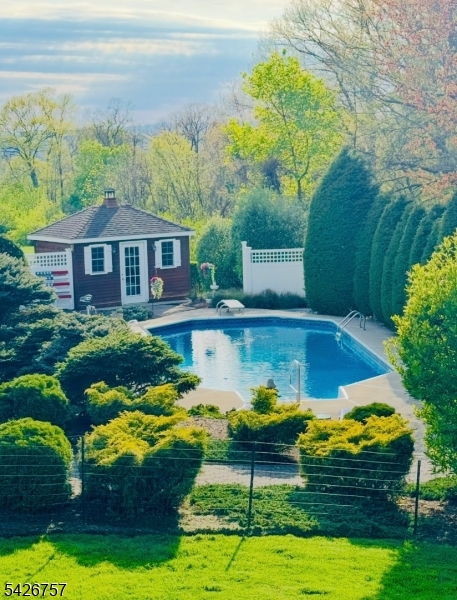 OLD ORCHARD ESTATES - Residential