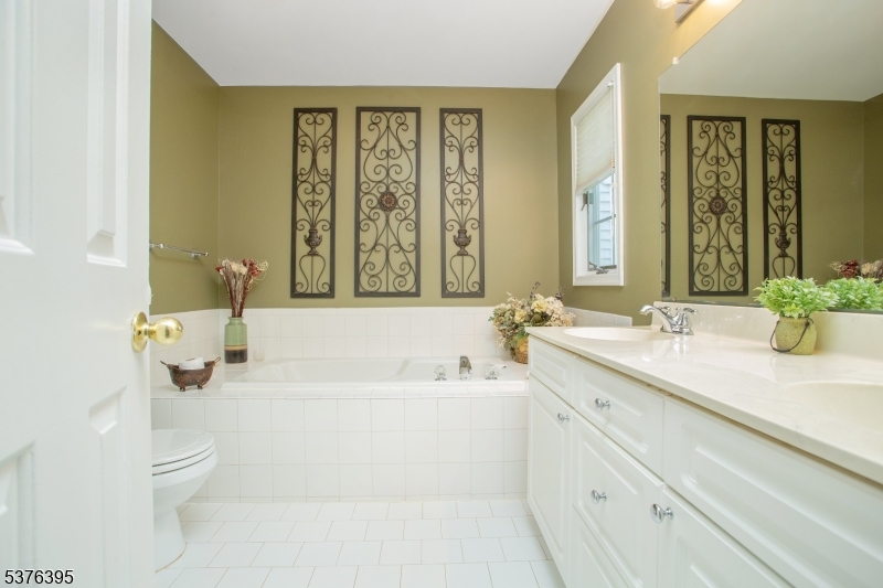 Montville Chase - Residential