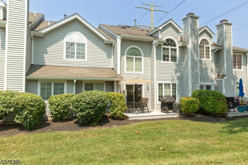 Montville Chase - Residential