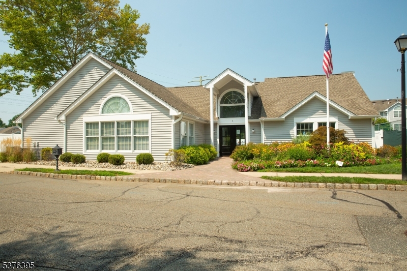 Montville Chase - Residential