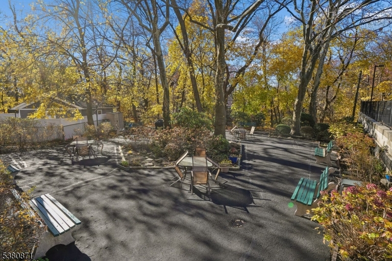 Parkway House - Residential