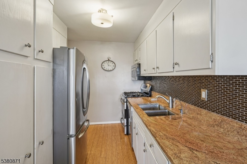 Parkway House - Residential