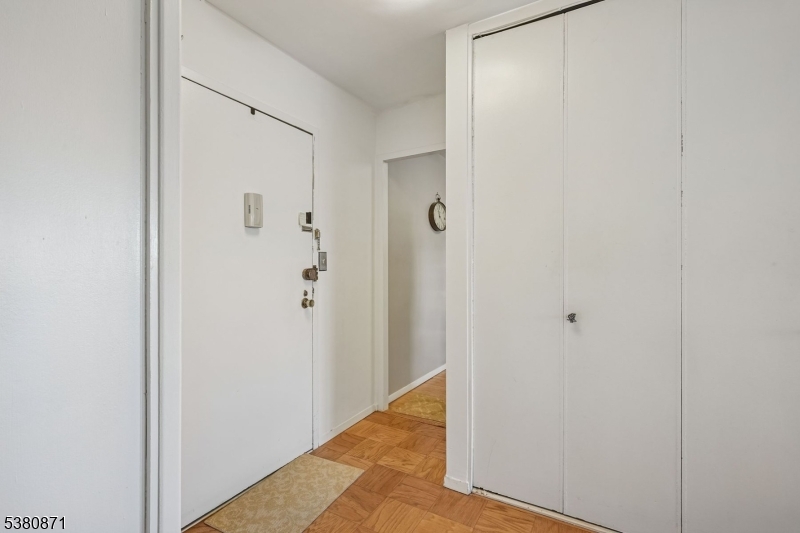 Parkway House - Residential