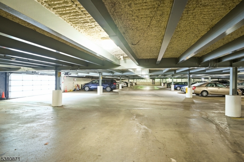 Parkway House - Residential