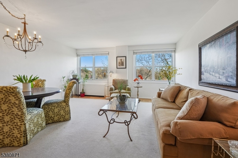 Parkway House - Residential