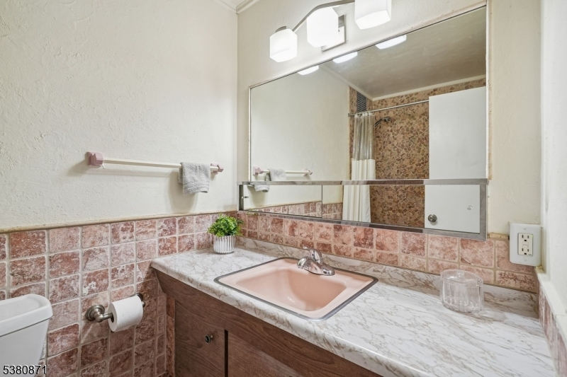 Parkway House - Residential