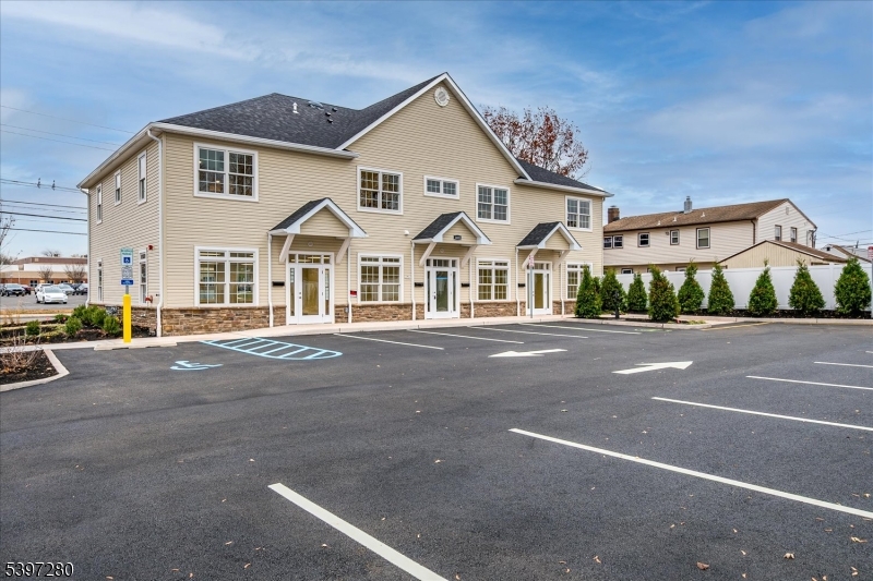 South Plainfield Boro, New Jersey 07080, United States, 2 Bedrooms Bedrooms, ,2 BathroomsBathrooms,Residential,Active,243998