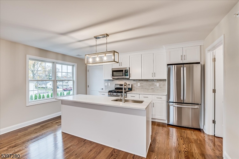 South Plainfield Boro, New Jersey 07080, United States, 2 Bedrooms Bedrooms, ,2 BathroomsBathrooms,Residential,Active,243998