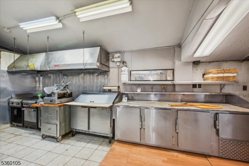 Somerville Boro, New Jersey 08876, United States, ,Commercial,Active,138515