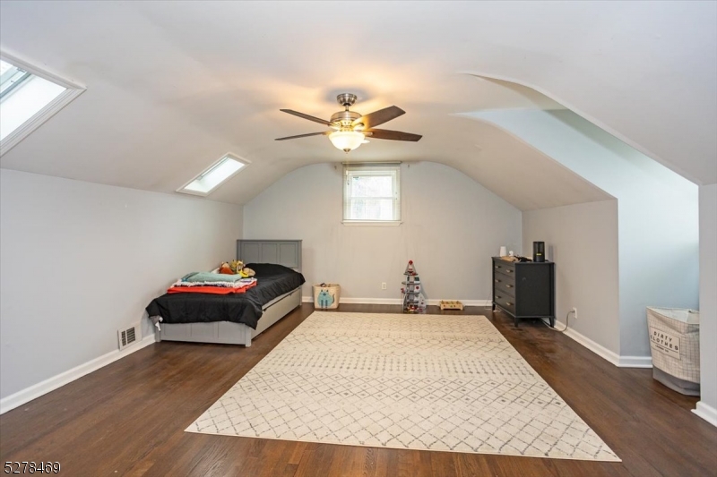 Cromwell Hills - Residential Lease