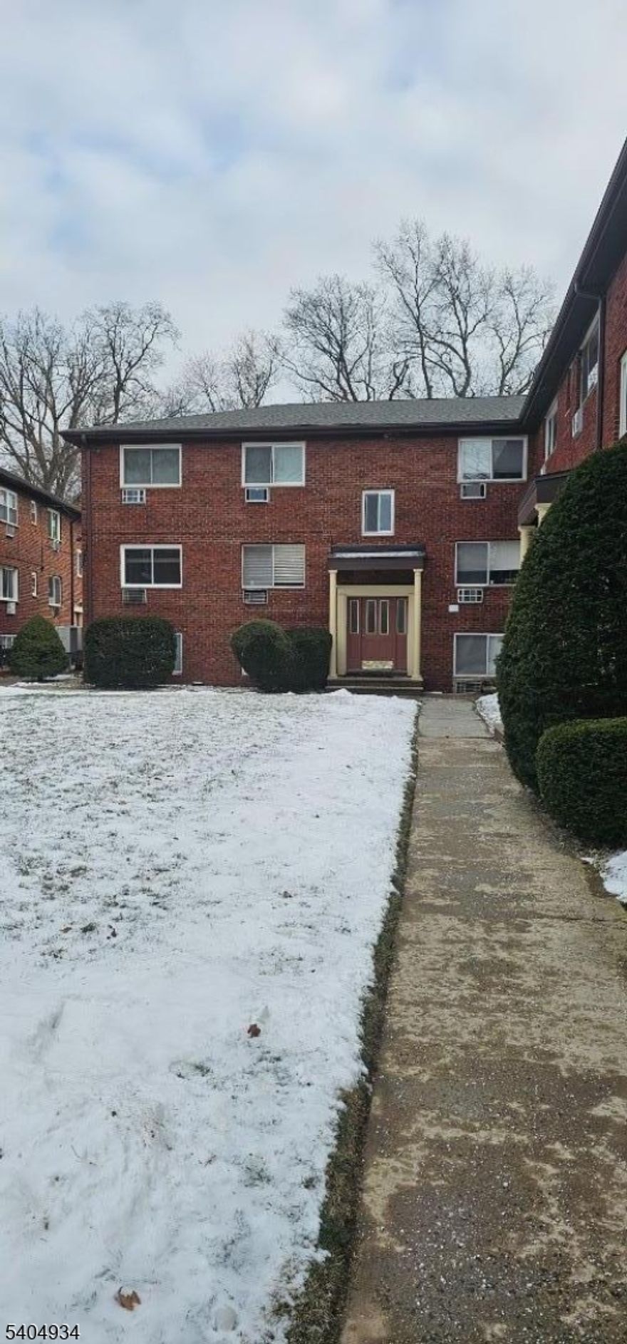 Opportunity to own a 2-bedroom, 1-bath condo in desirable South Orange. This home offers a functional layout and excellent location close to shopping, dining, transportation, and local amenities. Interior is ready for cosmetic updates, providing a great chance to customize and add value. Ideal for a buyer with vision or an investor seeking long-term potential. Unit is occupied. Convenient access to NYC transportation and all that South Orange has to offer.