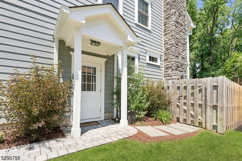 Stonehenge - Residential