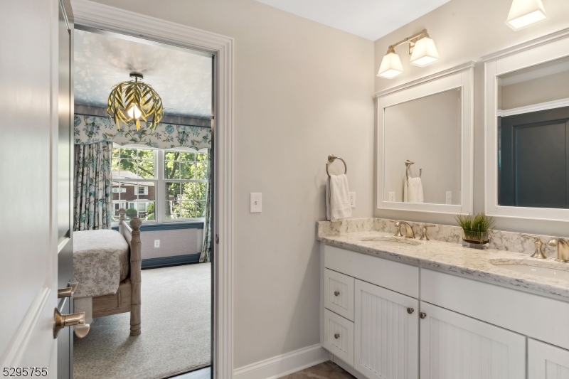 Stonehenge - Residential