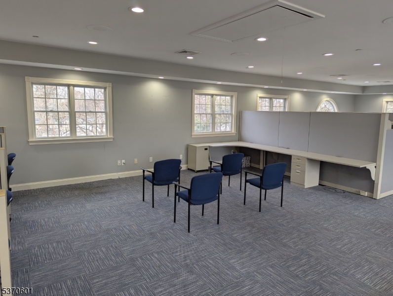 Hillsborough Twp., New Jersey 08844, United States, ,Commercial,Active,215496