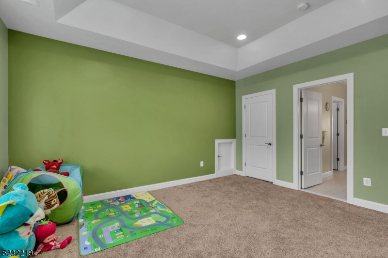 Dynasty Estate - Residential